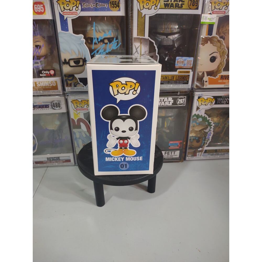 Mickey Mouse 61 - Picture 4 of 6